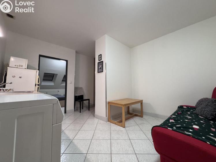 Rent apartment 2+KK Praha, U Santošky 933/20 č. 7