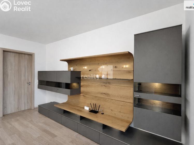 Pronájem bytu 3+KK Praha 9, Ivana Hlinky č. 16