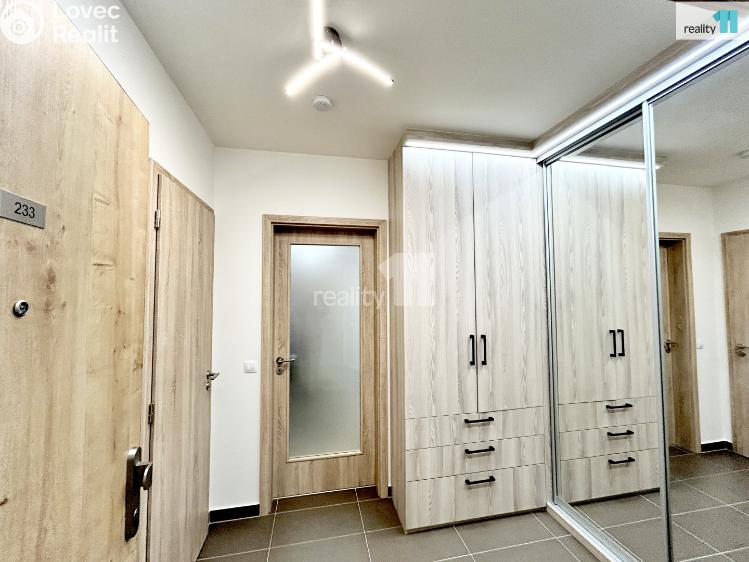 Pronájem bytu 3+KK Praha 9, Ivana Hlinky č. 22