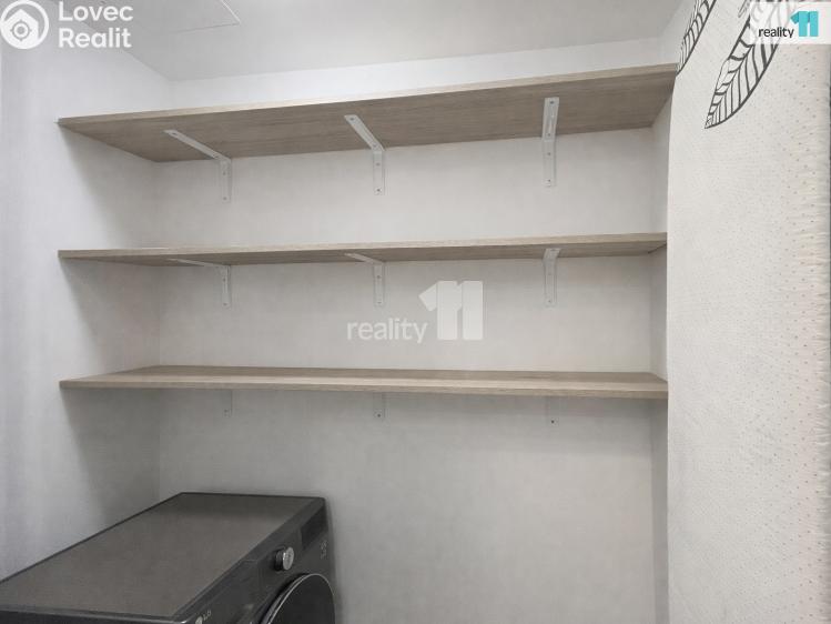 Pronájem bytu 3+KK Praha 9, Ivana Hlinky č. 25