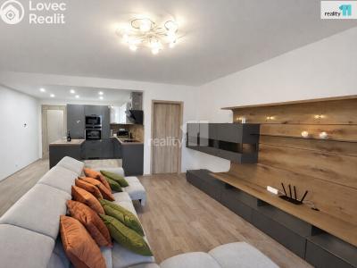 Pronájem bytu 3+KK Praha 9, Ivana Hlinky č. 1