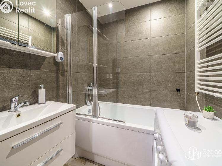 Продаж квартири 3+1 Sokolov, Spartakiádní č. 4