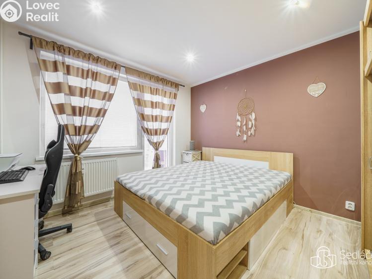 Продаж квартири 3+1 Sokolov, Spartakiádní č. 8