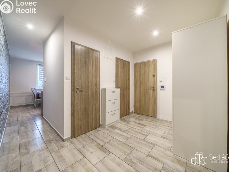 Продаж квартири 3+1 Sokolov, Spartakiádní č. 13