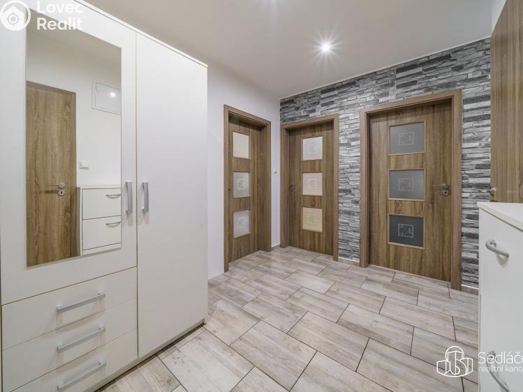 Продаж квартири 3+1 Sokolov, Spartakiádní č. 14