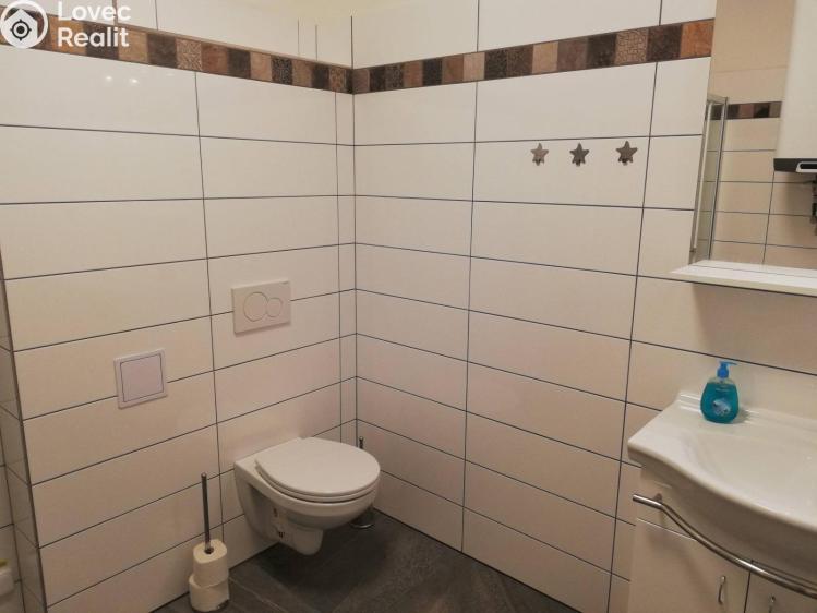 Pronájem bytu 3+1 Praha, Žerotínova 1641/47 č. 5