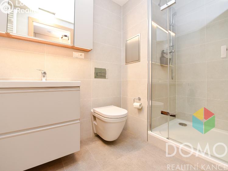 Pronájem bytu 1+KK Praha, Smržových 1047/6 č. 10