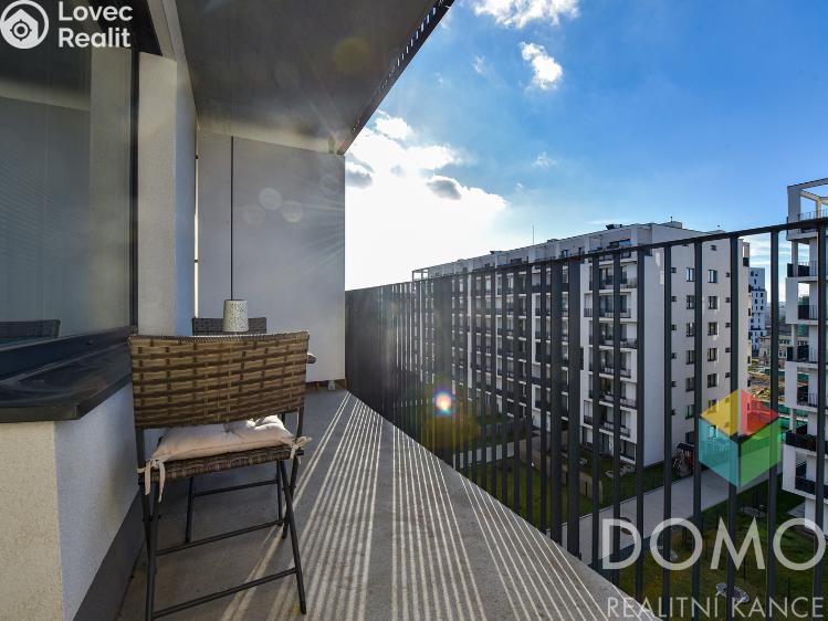 Pronájem bytu 1+KK Praha, Smržových 1047/6 č. 7