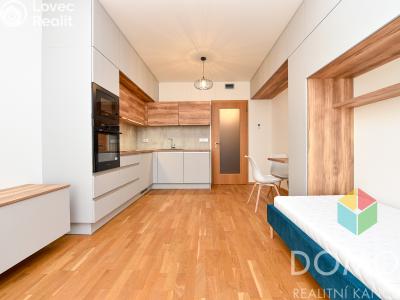 Pronájem bytu 1+KK Praha, Smržových č. 1