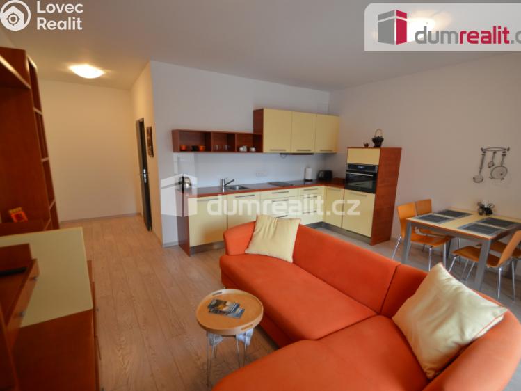 Pronájem bytu 3+KK Praha 8, U Mlýnského kanálu č. 4