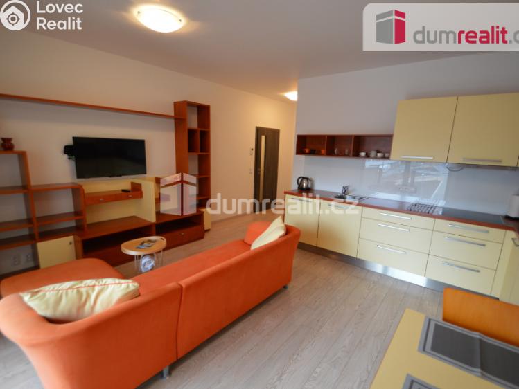 Pronájem bytu 3+KK Praha 8, U Mlýnského kanálu č. 9