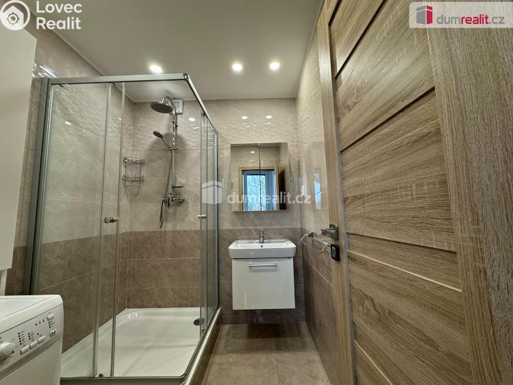 Pronájem bytu 3+1 Chomutov, Bezručova č. 4