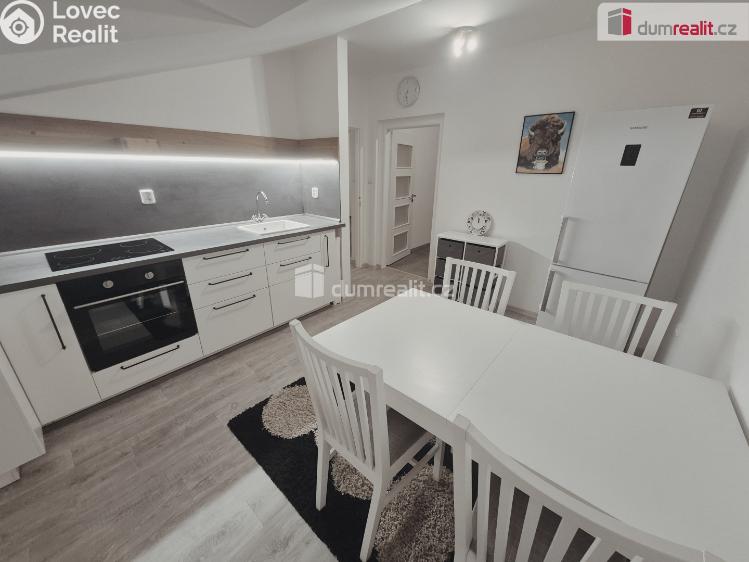 Pronájem bytu 2+1 Hoštka, Lužická č. 10