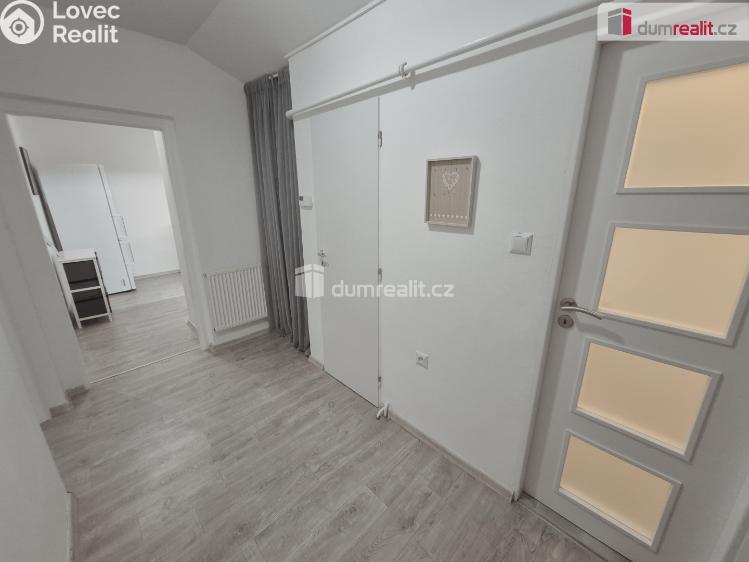 Pronájem bytu 2+1 Hoštka, Lužická č. 11