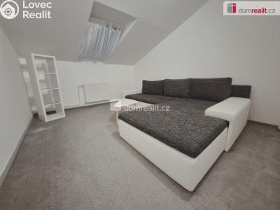 Pronájem bytu 2+1 Hoštka, Lužická č. 2