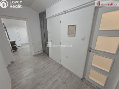 Pronájem bytu 2+1 Hoštka, Lužická č. 5