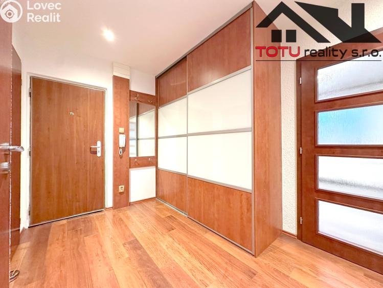 Pronájem bytu 4+1 Jaroměř, Karla Lánského č. 2