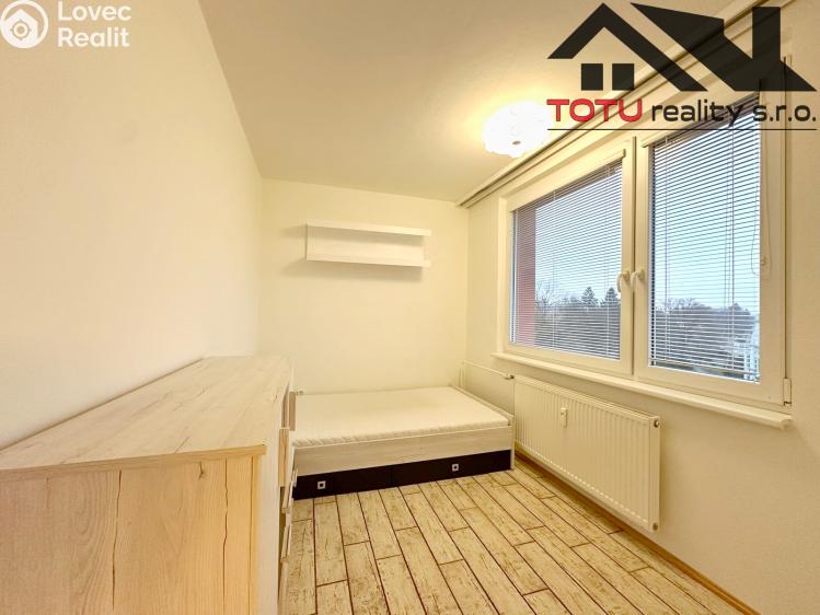 Pronájem bytu 4+1 Jaroměř, Karla Lánského č. 12