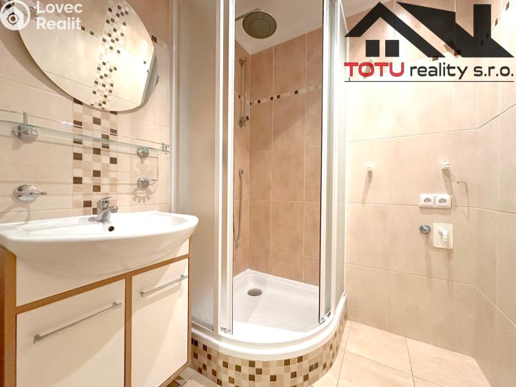 Pronájem bytu 4+1 Jaroměř, Karla Lánského č. 13