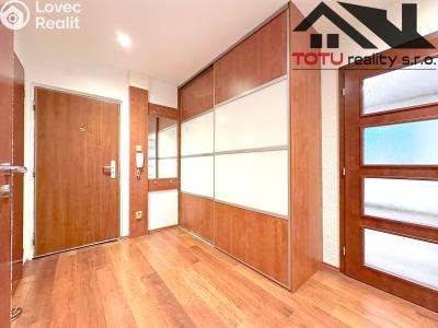 Оренда квартири 4+1 Jaroměř, Karla Lánského č. 2