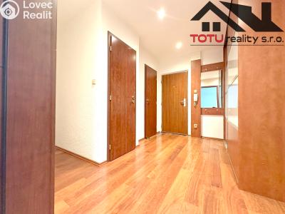 Оренда квартири 4+1 Jaroměř, Karla Lánského č. 3