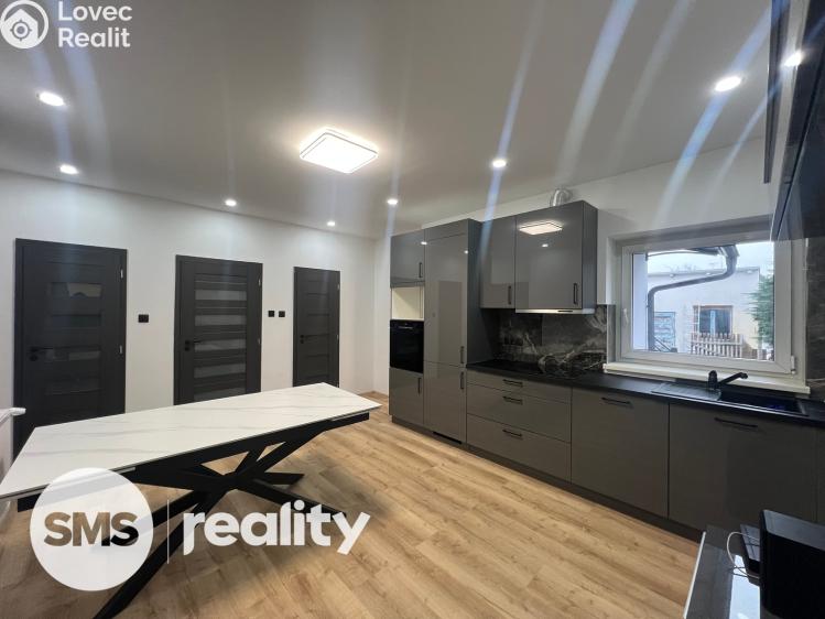 Pronájem rodinného domu Hradec Králové, K Zastávce 293/27 č. 2