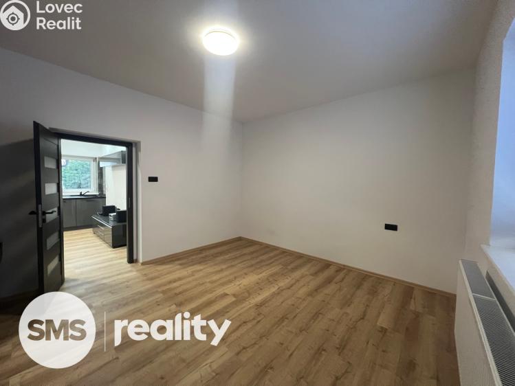 Pronájem rodinného domu Hradec Králové, K Zastávce 293/27 č. 8