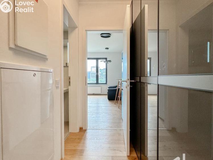 Pronájem bytu 2+KK Praha, Sokolova 720/5 č. 8