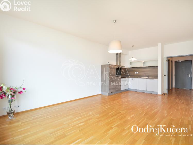 Pronájem bytu 2+KK Praha, Korunní 2569/108g č. 4