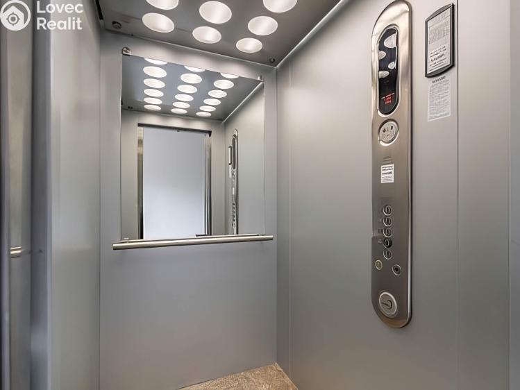 Pronájem bytu 3+KK Praha, Prorektorská 672/6 č. 21