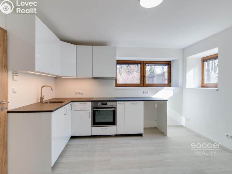 Pronájem bytu 2+KK Praha, Třístoličná č. 1