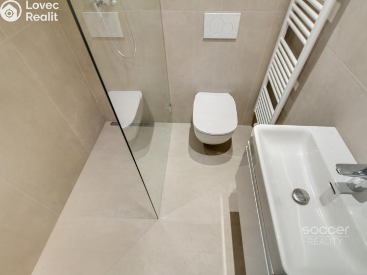 Pronájem bytu 2+KK Praha, Třístoličná č. 7