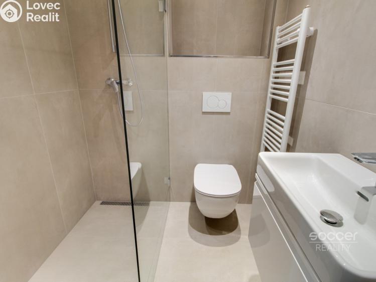 Pronájem bytu 2+KK Praha, Třístoličná č. 8