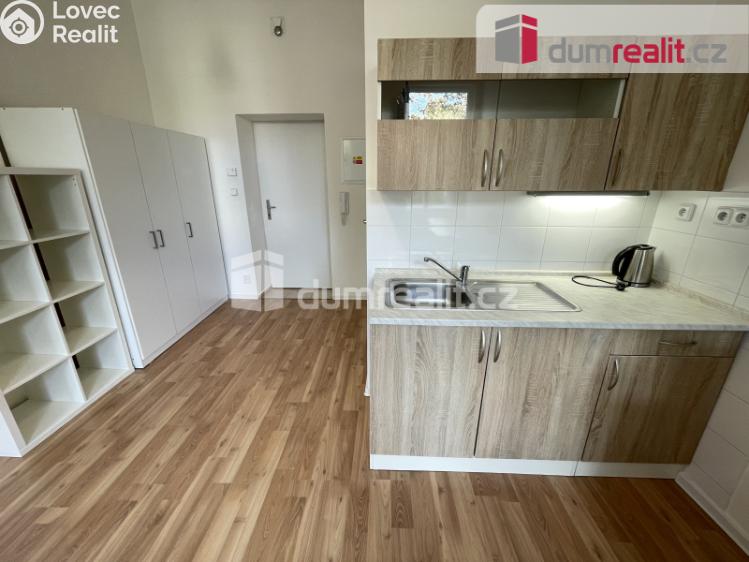 Pronájem bytu 1+KK Praha 5, Na Skalce č. 2