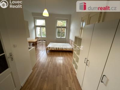 Pronájem bytu 1+KK Praha 5, Na Skalce č. 3