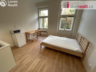 Pronájem bytu 1+KK Praha 5, Na Skalce č. 5