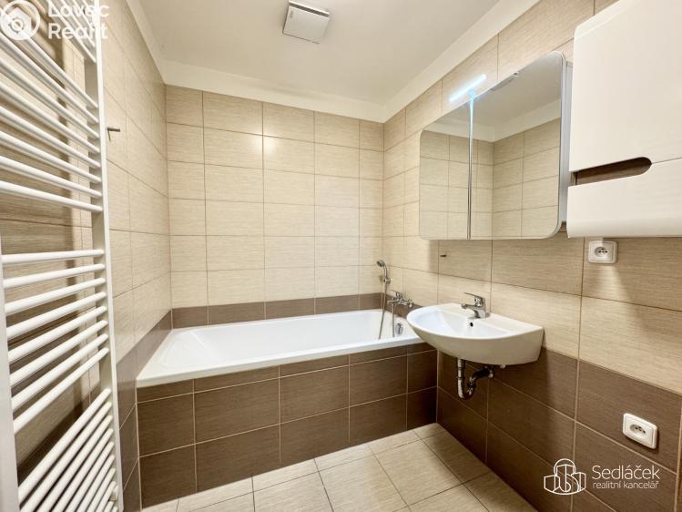 Pronájem bytu 3+KK Karlovy Vary, Lad. Koubka č. 2