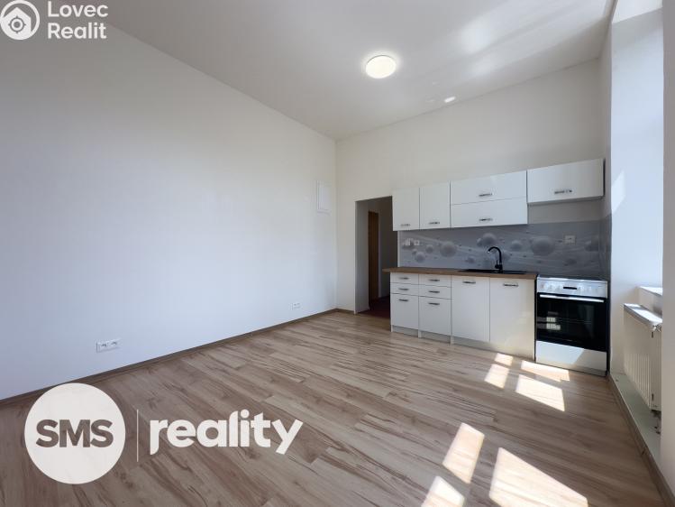 Pronájem bytu 2+KK Opava, Nákladní 400/16 č. 6