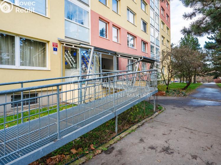 Продажа квартиры 3+1 Praha, Poljanovova 3241/1 č. 25