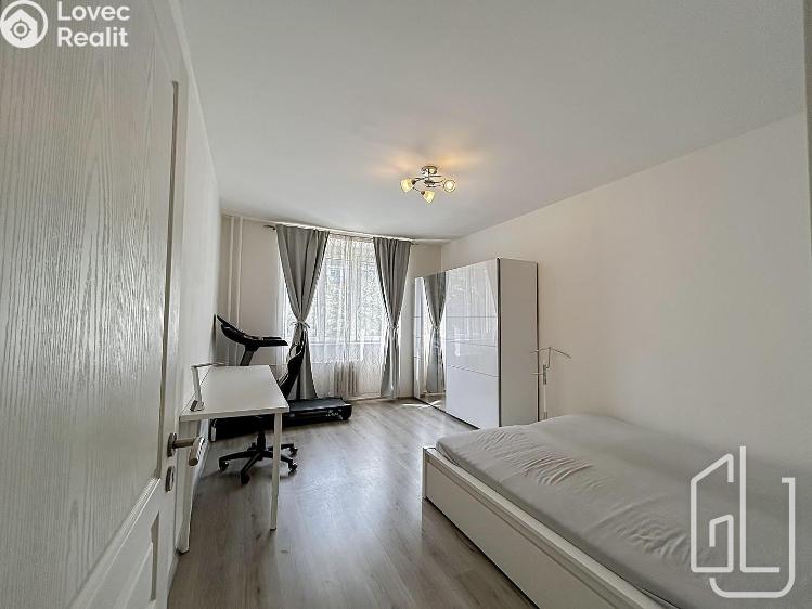 Pronájem bytu 3+KK Praha č. 5