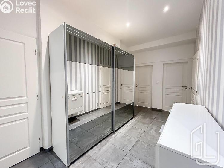 Pronájem bytu 3+KK Praha č. 7