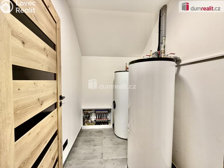 Prodej rodinného domu Velká Jesenice č. 15