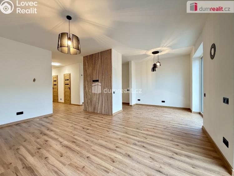 Prodej rodinného domu Velká Jesenice č. 15