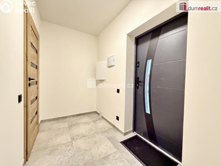 Prodej rodinného domu Velká Jesenice č. 21