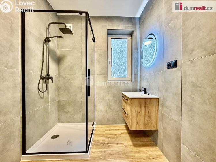 Prodej rodinného domu Velká Jesenice č. 25