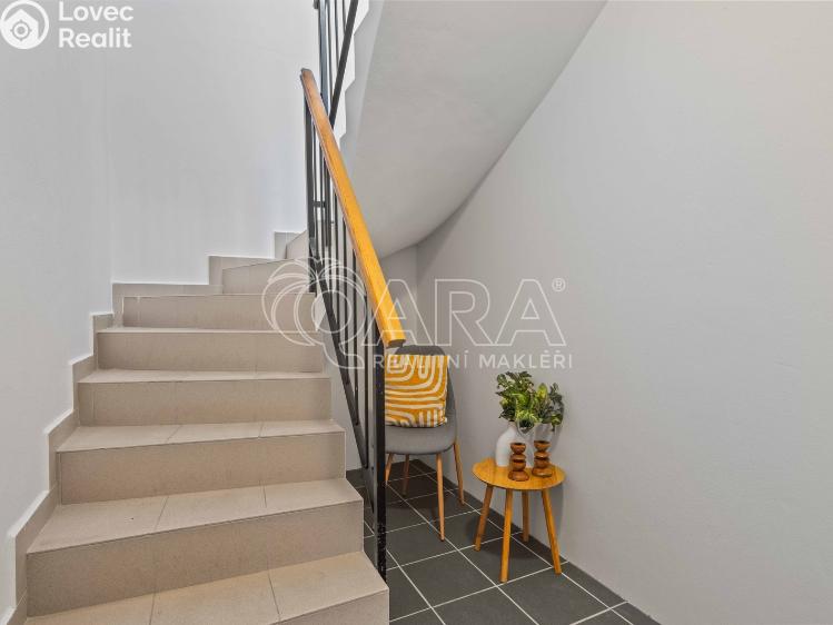 Prodej bytu 3+KK Holubice, Javorová 118 č. 19