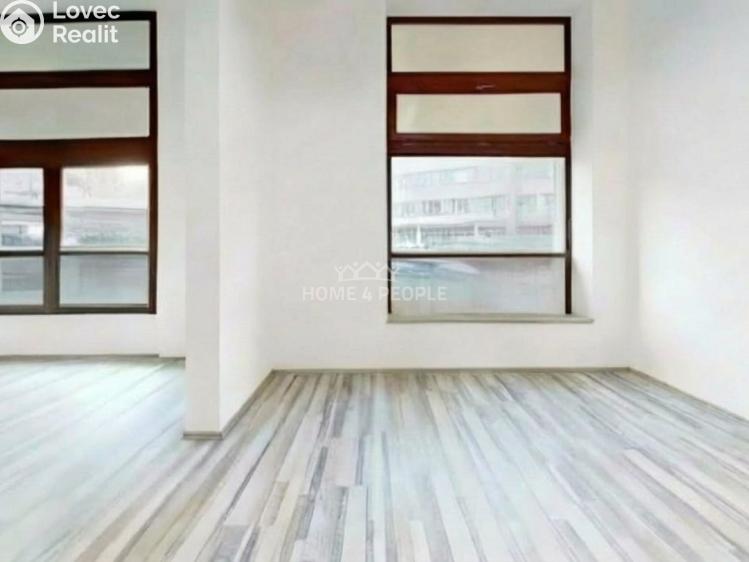 Pronájem obchodního prostoru Praha 4, Nuselská č. 3