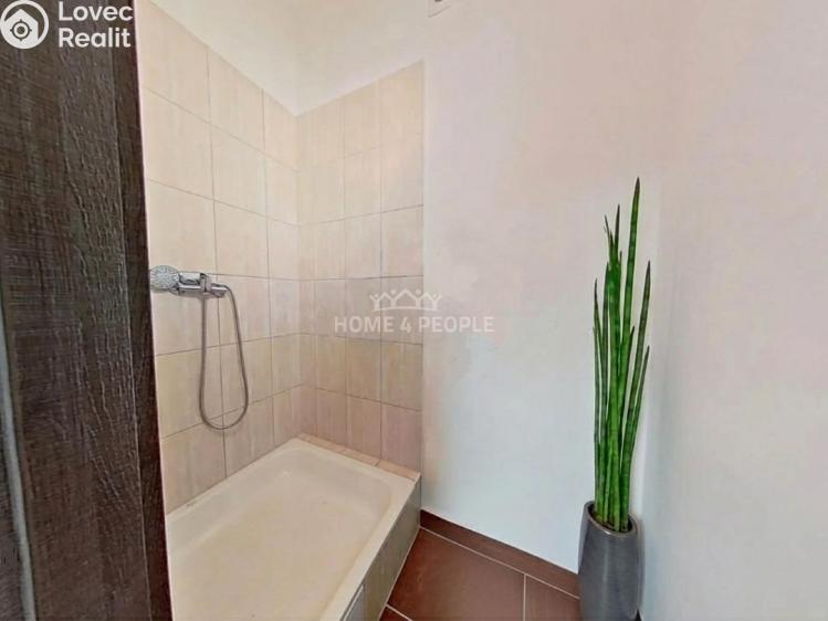 Pronájem obchodního prostoru Praha 4, Nuselská č. 6