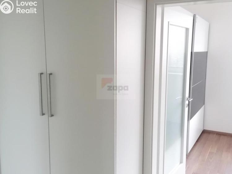 Pronájem bytu 2+KK Praha, Miroslava Hajna č. 12