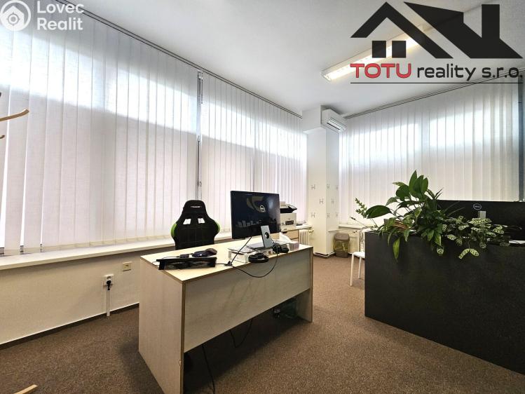 Pronájem obchodního prostoru Chrudim, Palackého třída č. 7